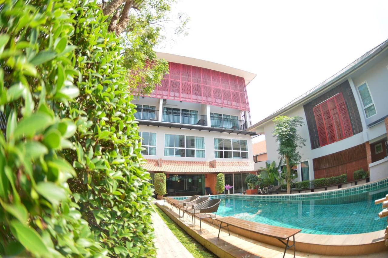 ตำหนักวิลล่า 10 ห้องนอน พร้อมสระว่ายน้ำส่วนตัว Ban Nong Tabaek Exterior photo