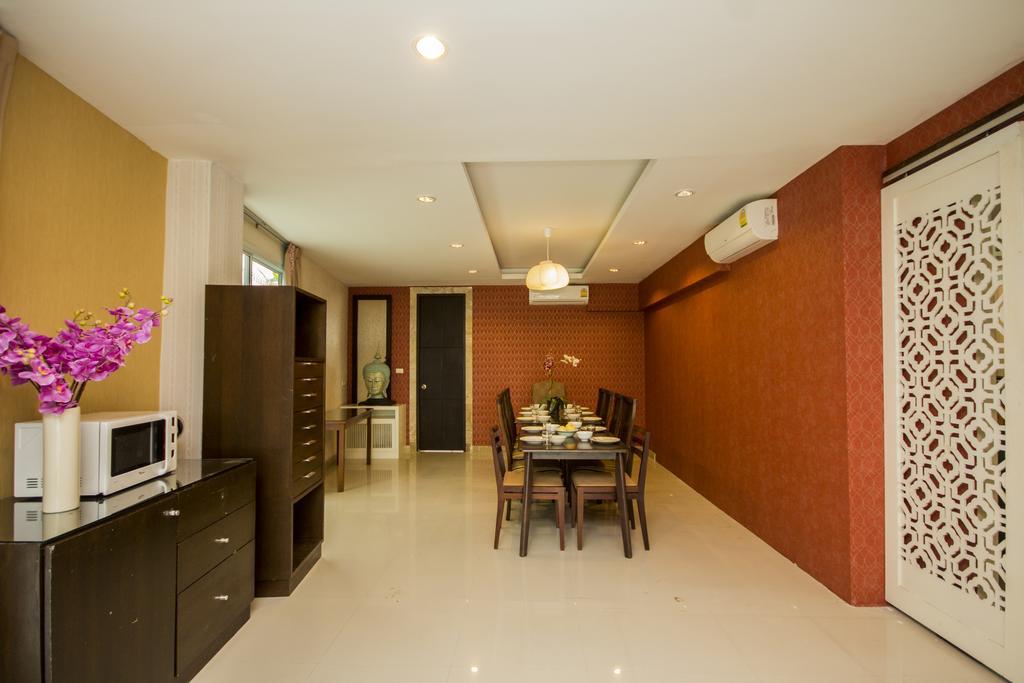 ตำหนักวิลล่า 10 ห้องนอน พร้อมสระว่ายน้ำส่วนตัว Ban Nong Tabaek Exterior photo