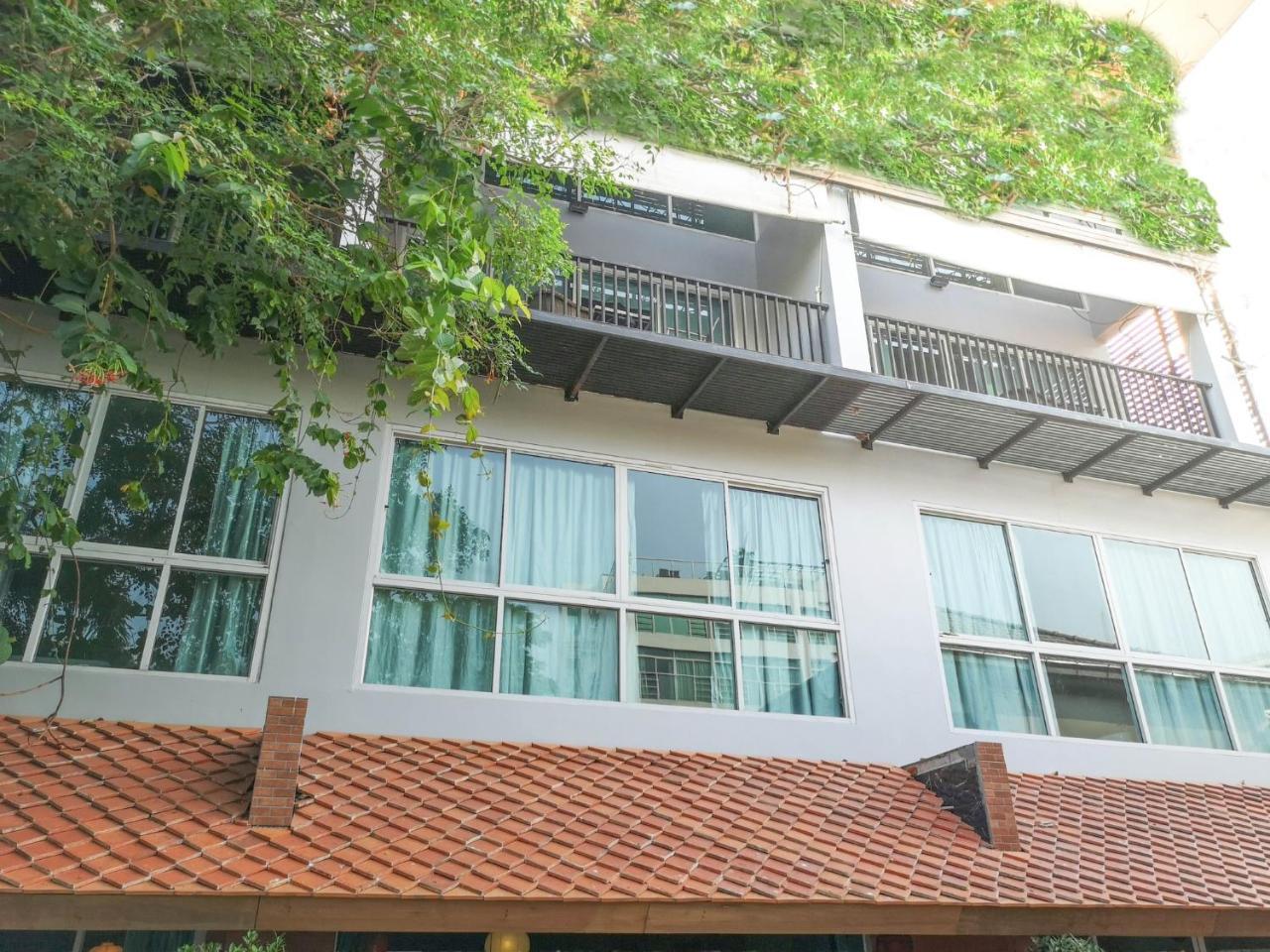 ตำหนักวิลล่า 10 ห้องนอน พร้อมสระว่ายน้ำส่วนตัว Ban Nong Tabaek Exterior photo