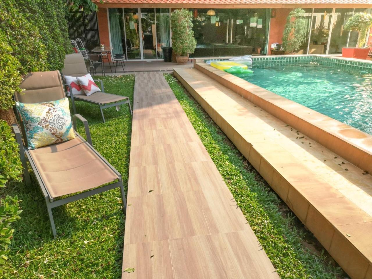ตำหนักวิลล่า 10 ห้องนอน พร้อมสระว่ายน้ำส่วนตัว Ban Nong Tabaek Exterior photo