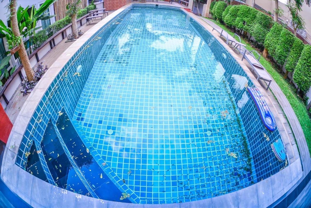 ตำหนักวิลล่า 10 ห้องนอน พร้อมสระว่ายน้ำส่วนตัว Ban Nong Tabaek Exterior photo